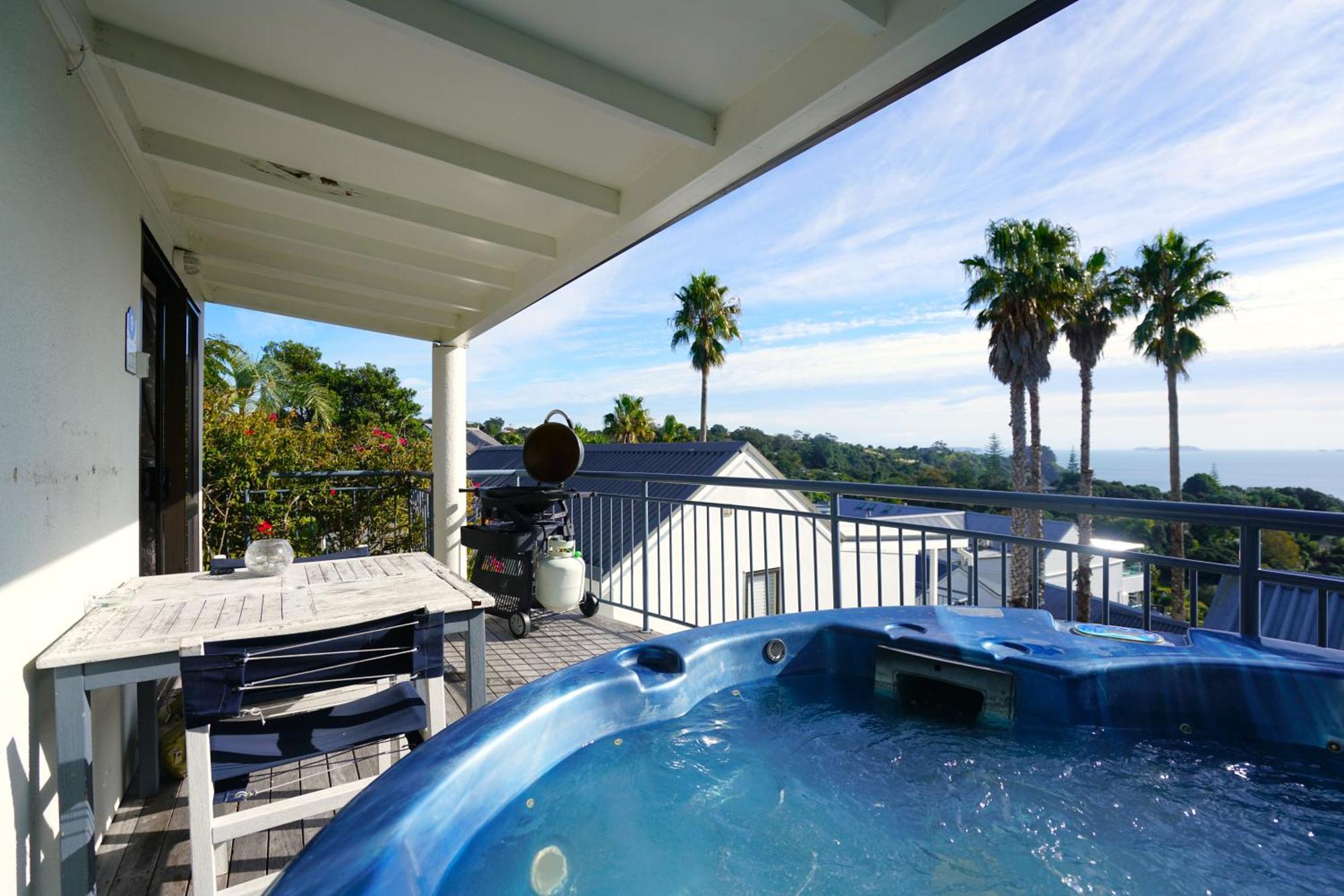 Palm Beach Cottage With Private Spa Pool Exterior photo
